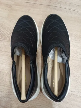 Clarks N37.5 Cuero+Tela Negro