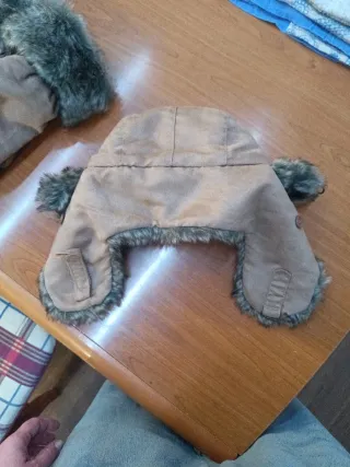 Gorro y Manoplas de Invierno Marrón/Gris