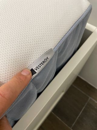 Cama Brimnes 140x200 + Colchón Ikea Vesteroy