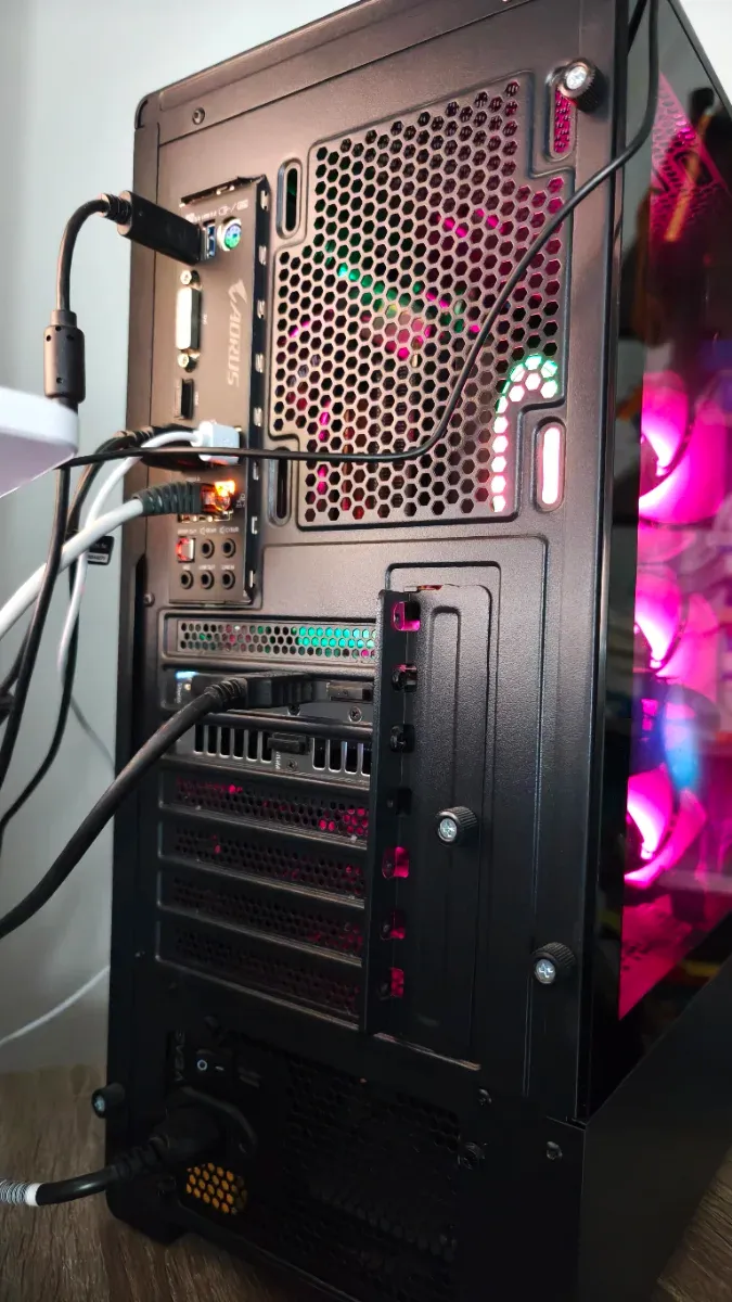 ORDENADOR SOBREMESA GAMING MAS MONITOR FHD HP afbeelding 4