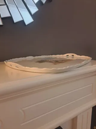 Gran Bandeja antigua en porcelana pintada a mano