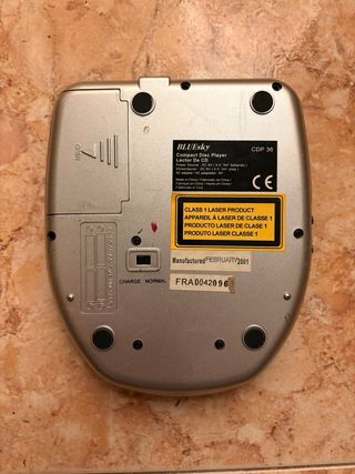 Reproductor CD Portátil BLUESky