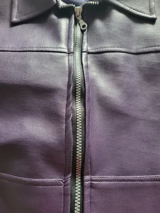 Chaqueta lila polipiel
