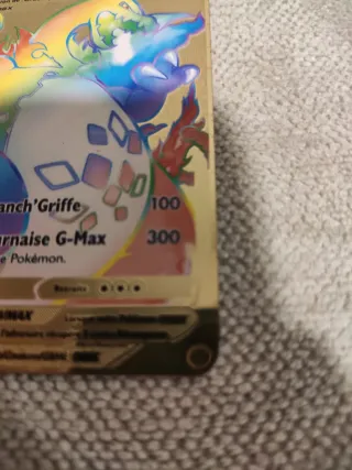 Charizard VMAX Metalico Frances 2020