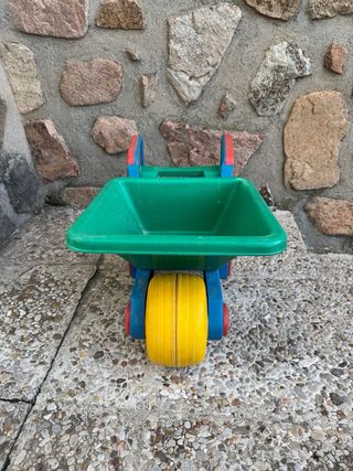 Carretilla de juguete