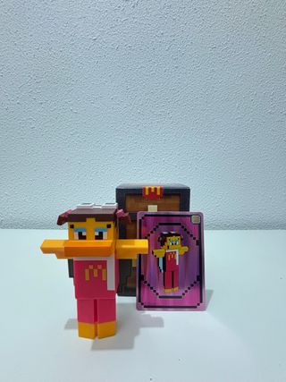 Figura Minecraft Tasha McDonald's 2024