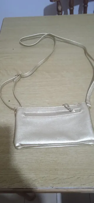 Borsetta a tracolla color oro