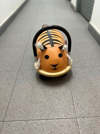 Correpasillos Tigre Pequeño Wheely Bug
