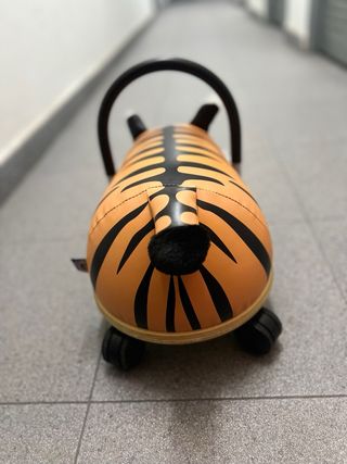 Correpasillos Tigre Pequeño Wheely Bug