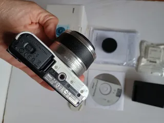 Cámara de fotos digital Nikon 1 J2 Blanca