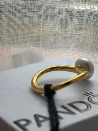 Anillo Pandora dorado Perla Blanca