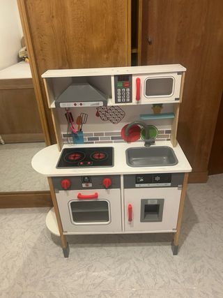 Cocinita de madera para niños