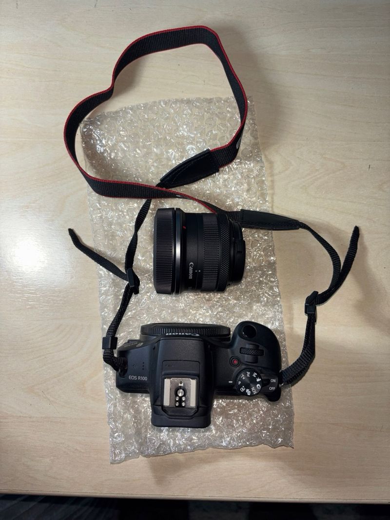 Cámara Canon EOS R100 Kit afbeelding 4