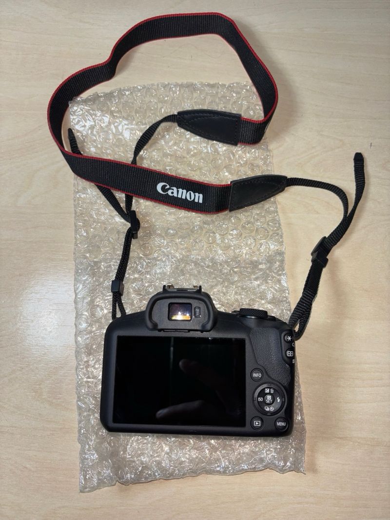 Cámara Canon EOS R100 Kit afbeelding 3