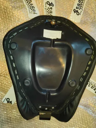 Asiento Granucci Harley Davidson Sportster Negro