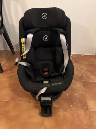 Silla de coche Maxi-Cosi Negra con su reductor