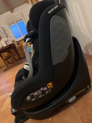 Silla de coche Maxi-Cosi Negra con su reductor