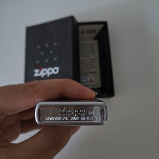 Encendedor Zippo Clásico Moto (2001)