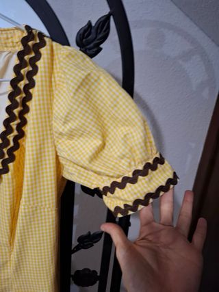 Bata Rociera Amarilla