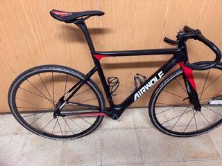 Bicicleta Carbono AIRWOLF Super Ligera