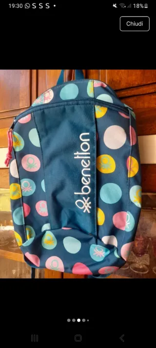 Zaino Benetton fantasia pois.  Condizioni ottime
