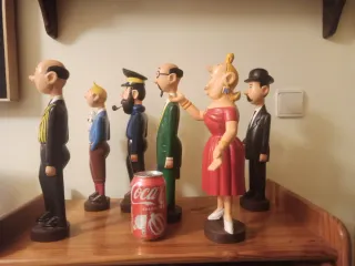 Lote de figuras de madera de Tintín.
