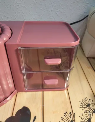 Organizzatore da scrivania rosa con cassetti