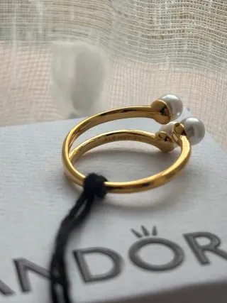 Anillo Pandora dorado Triple Perla