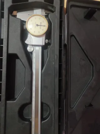 Pie de Rey Mitutoyo con Reloj 150mm