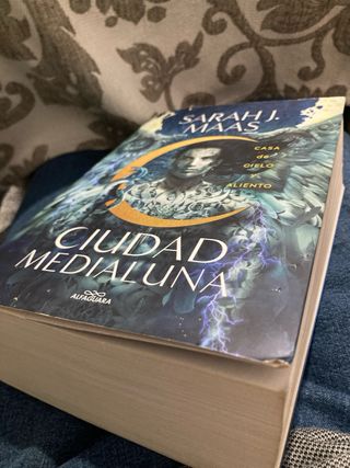 Casa de cielo y aliento (Ciudad Medialuna 2)