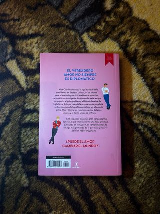 Libro Rojo, blanco y sangre azul – Casey McQuiston