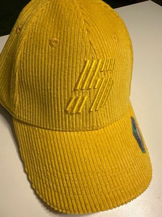Gorra Renault 5 E-Tech Amarilla Nueva