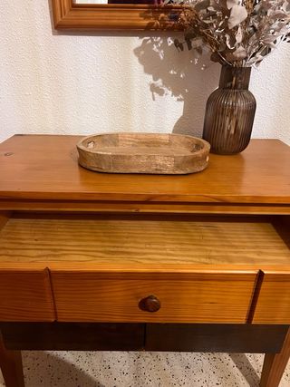 Mueble recibidor de madera