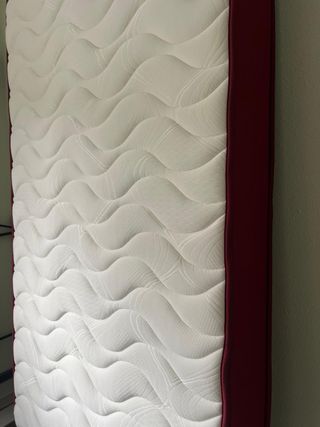 Cama completa de 105 cm.