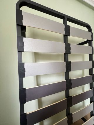 Cama completa de 105 cm.