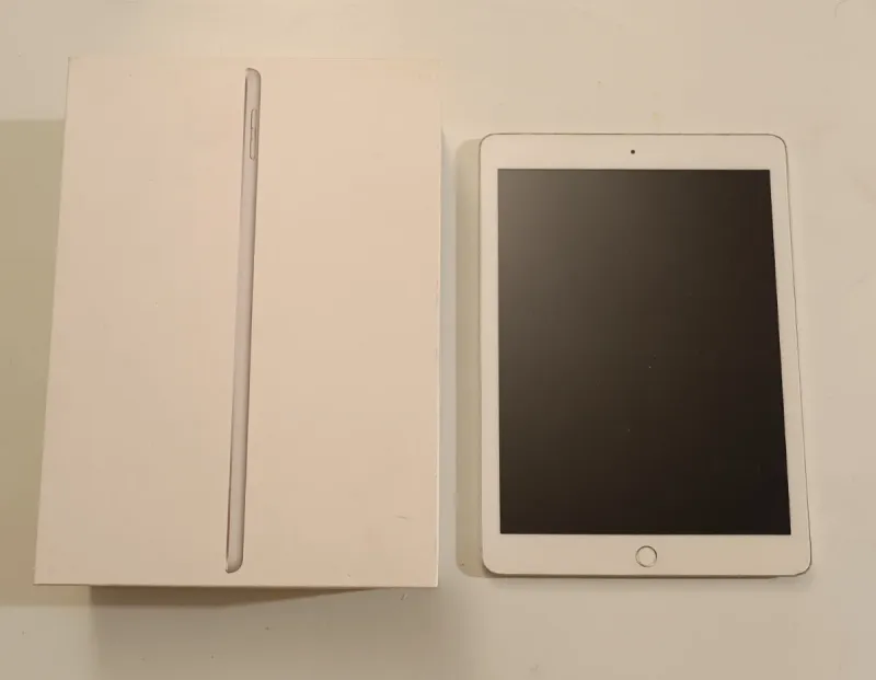 iPad 6ª Gen 32GB WiFi Blanco