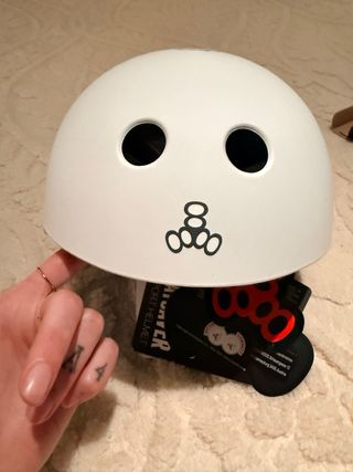 Casco Triple Eight Blanco Nuevo