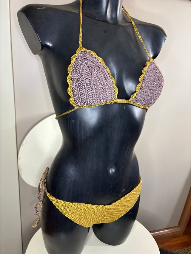 Bikini uncinetto oro e viola taglia unica