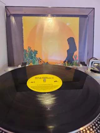 Milk & Sugar - Let The Sunshine In