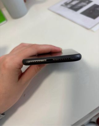 iPhone 11 128 GB Negro (revisado SAT) + 4 fundas