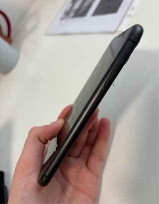 iPhone 11 128 GB Negro (revisado SAT) + 4 fundas