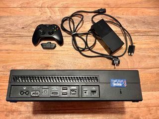 Xbox One Nera + Controller e Alimentatore