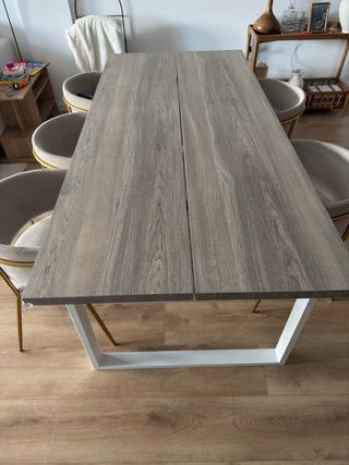 Mesa y Sillas Comedor