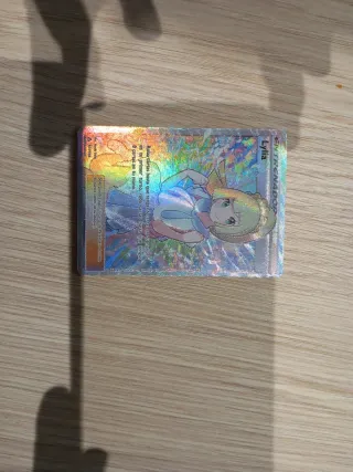 Carta Pokémon Lilia Ultra Prisma Holográfica
