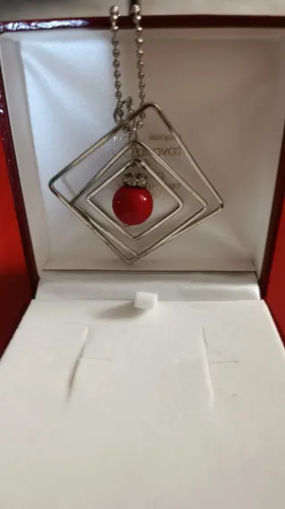 Collar Geométrico Minimalista Rojo y Plateado