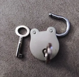 Lucchetto piccolo con 2 chiavi