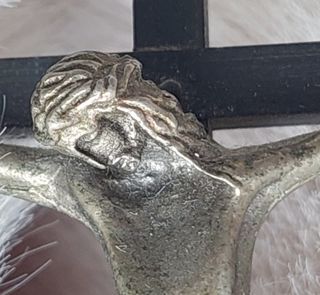 Crucifijo Vintage Años60.Alpaca y base de cuarcita