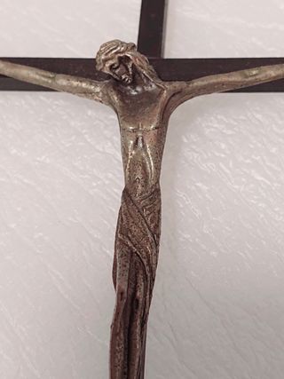 Crucifijo Vintage Años60.Alpaca y base de cuarcita