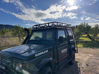 Baca Suzuki Samurai / Santana a medida