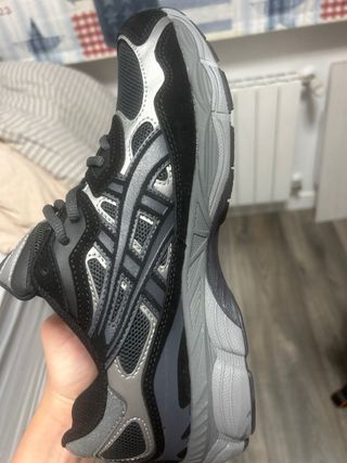 Asics Gel Negras Talla 42.5 Nuevas